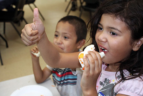 Family Wellness Kids Eating