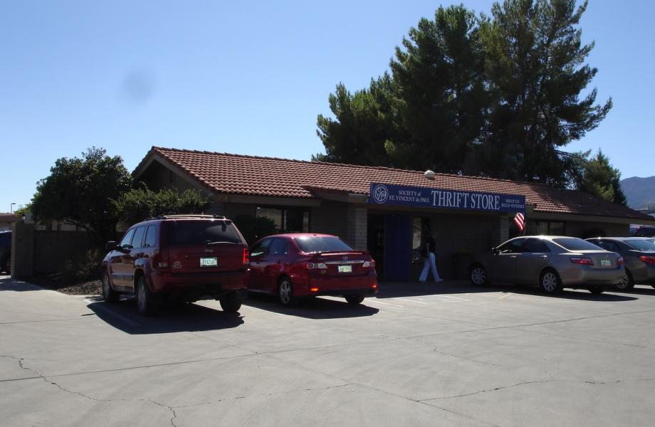 Cottonwood Thrift Store Exterior