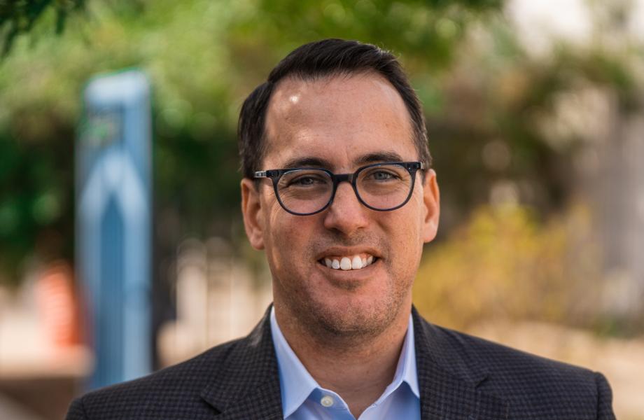 Ryan Corry's Headshot 1