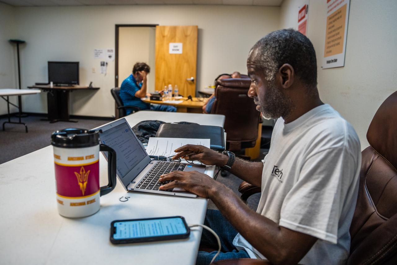 Washington St. shelter resident working on resume